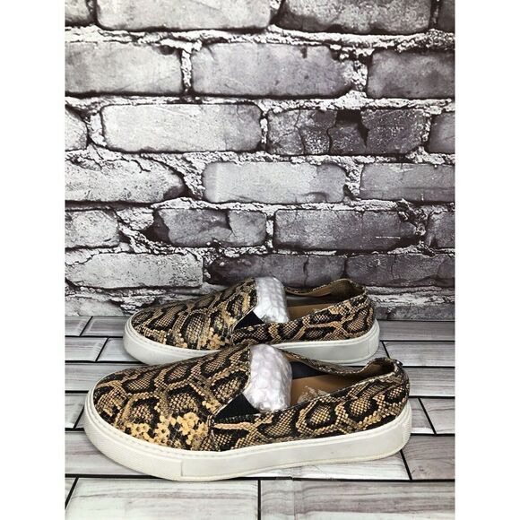 Aquatalia Leopard Print Leather Slip On Casual Sneaker Shoes Women Sz 8M US/39EU - Picture 15 of 16